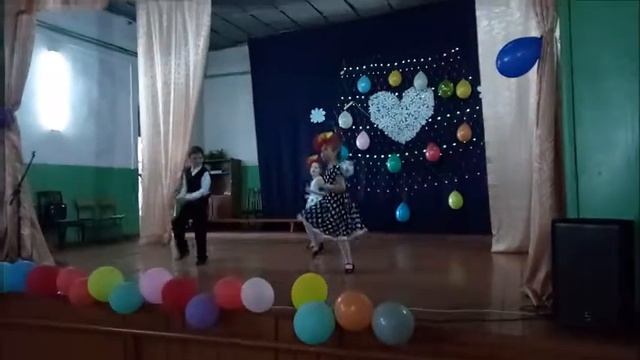 ДО-РЕ-МИ, ТАНЕЦ 2 класс, 8 МАРТА 2019 смотреть онлайн