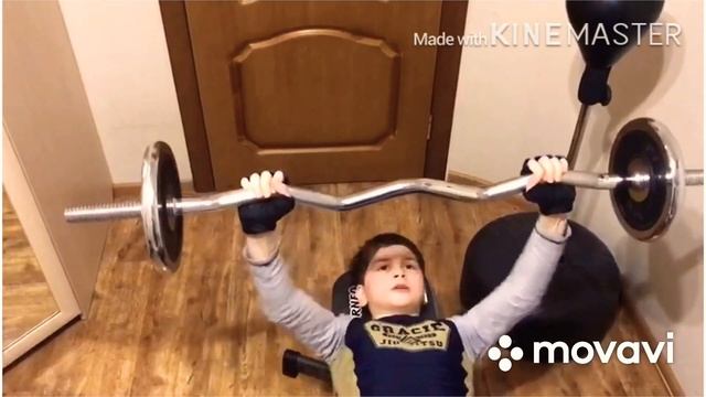 Как эффективно накачать мышцы груди дома. смотреть онлайн