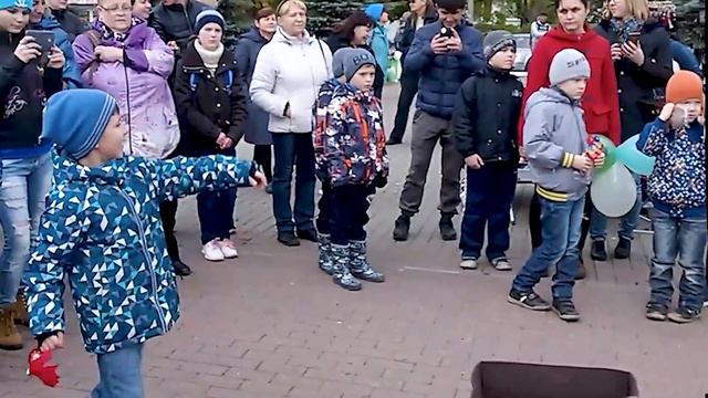 Зритель не смог устоять слушая индейцeв,музыку радости и счастья. Amigos~Ecuador Spirit&Sumac Kuyll смотреть онлайн