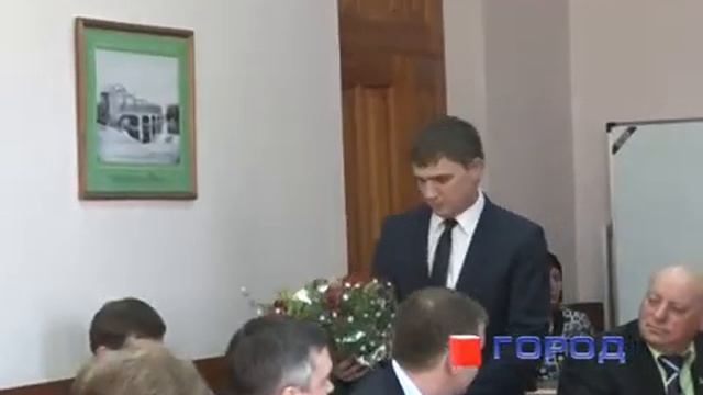 Глава администрации Минусинска Дмитрий Меркулов подал в отставку смотреть онлайн