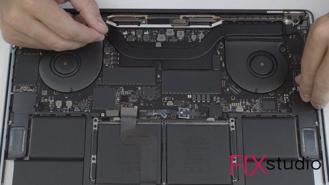 Macbook Pro 15 A1990 - disassemble [4K] смотреть онлайн