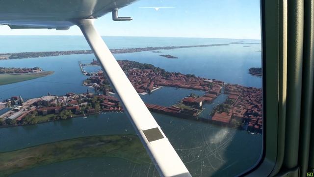 [MSFS] Venice Marco Polo (LIPZ) to Venice-Lido (LIPV) | Cessna 172 VFR! смотреть онлайн