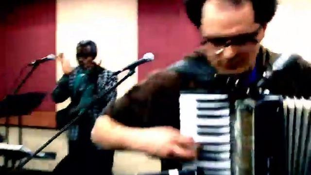 Abraham Inc. - Moskowitz and Loops of It смотреть онлайн