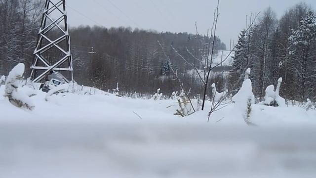 Ермак 800, в пухляке под ЛЭП.