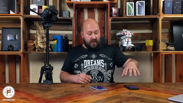 iPhone Xr или Pixel 3A XL: сравнение смартфонов, которые могли бы быть флагманами, но... смотреть онлайн