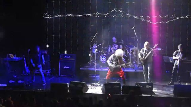 Монгол Шуудан – Дальняя дорога (ГлавClub Green Concert «Yotaspace» 13.01.2018 г.) смотреть онлайн