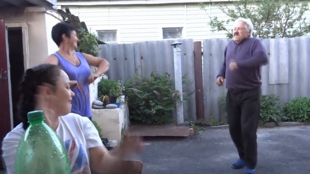 Есть еще порох в пороховницах... смотреть онлайн