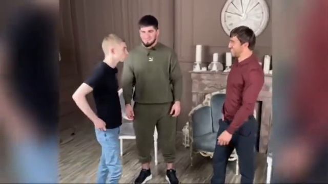 На себя и на меня посмотри Гандон Баааааляяяяя смотреть онлайн