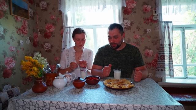 КАК НЕ СОВЕРШИТЬ ОШИБКУ ПРИ ПОДЪЁМЕ ДЕРЕВЯННОГО ДОМА | РЕМОНТ В АНОМАЛЬНУЮ ЖАРУ смотреть онлайн