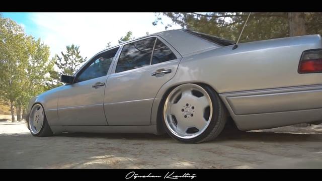 KLASİKLER | Bagged Mercedes Benz w124 e200 ' 06 AB 980 смотреть онлайн