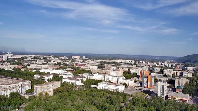 Хороводы в парке Гагарина. Съемки с квадрокоптера SJRC F11 4K PRO. смотреть онлайн