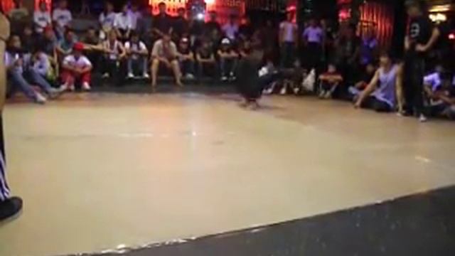 B-boy Trenko Old City Crew vs Кто-то там) смотреть онлайн