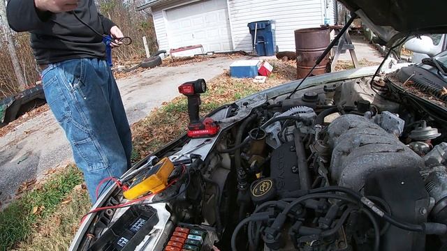 1997 Ford Taurus GL first start in 7 Years. (Part 1) смотреть онлайн