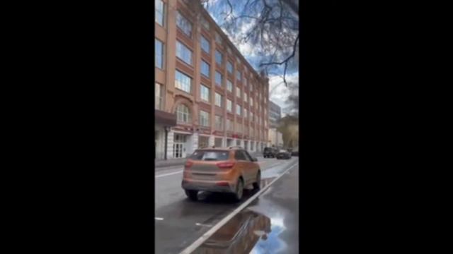 Проход в офис от станции метро Менделеевская смотреть онлайн