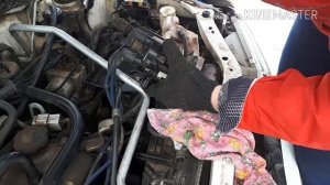 Не работает печка! Замена термостата на Мазде Демио ( Mazda Demio )