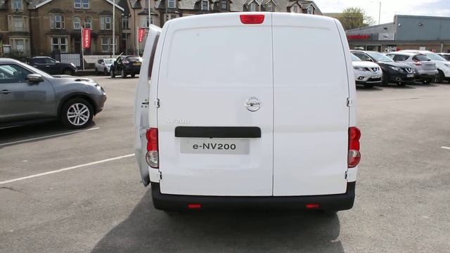 Nissan NV200 | 1.5l diesel | White смотреть онлайн