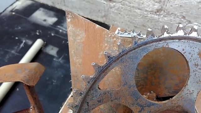 #1.Сеялка самодельная для посадки кукурузы точного высева Самоделка Сеялка своими руками смотреть онлайн