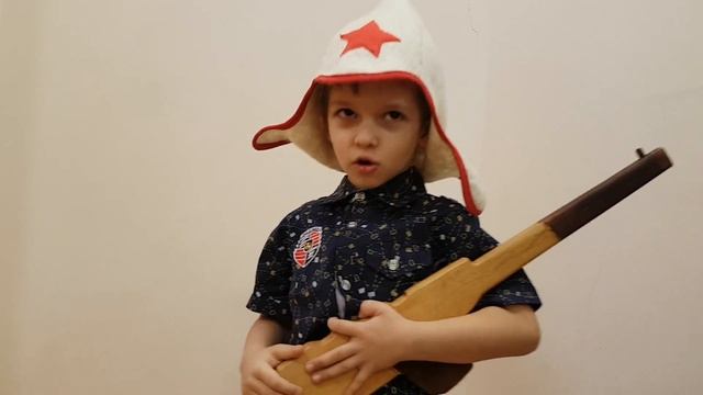 Эдуард Асадов Стихотворение-шутка "Землянка" смотреть онлайн