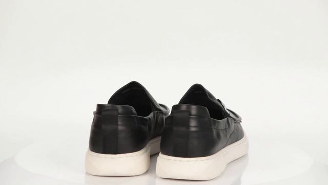 Черные слипоны из кожи на утолщенной подошве VK83-139607