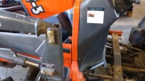 Ремонт трактора Kubota, не подключается передний мост, не поднимается задний навес