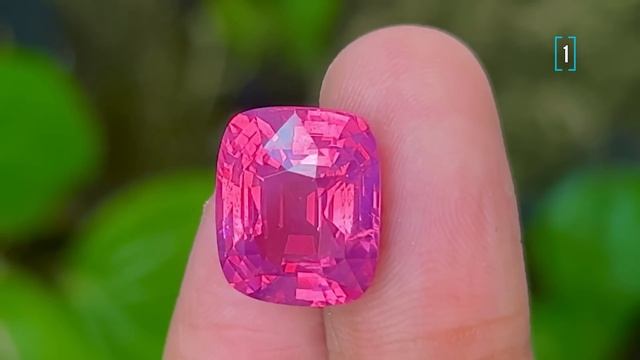 Необычная шпинель из Махенге. Танзания.