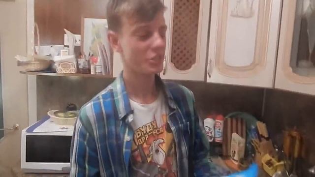 ЧТО БУДЕТ,ЕСЛИ....сварить суп из колы+сникерса+скителса+лейза+ментоса.