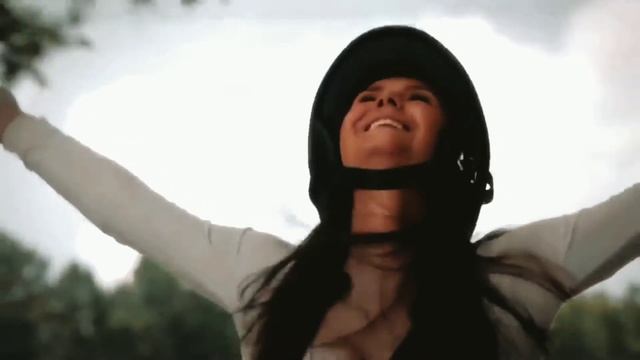 Elena Gilbert | Confident смотреть онлайн