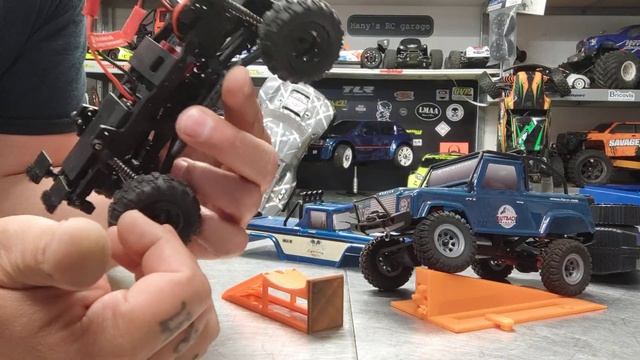 LES MINIS CRAWLER FTX ET CARISMA 1/24 смотреть онлайн