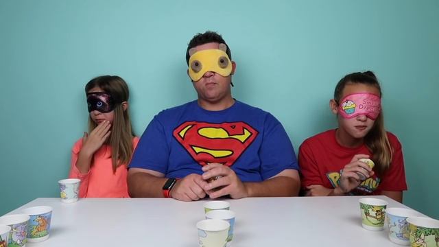 Candy Cane Taste Test Challenge смотреть онлайн