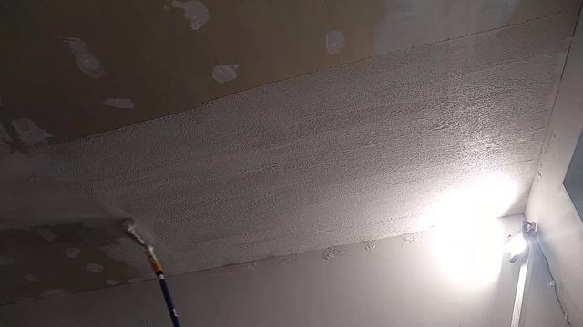 Наносим шпаклёвку валиком смотреть онлайн