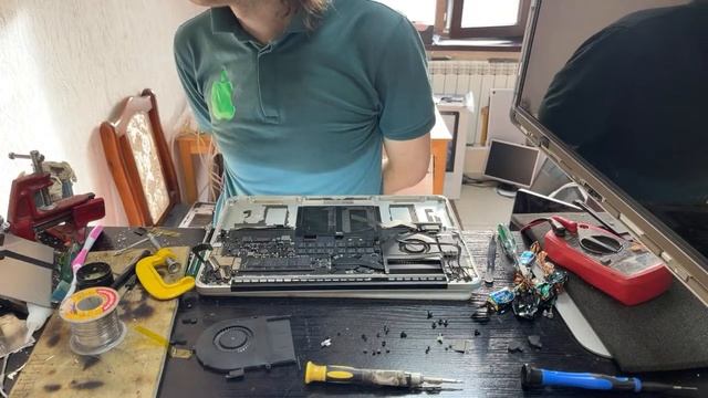 Замена топ кейса MacBook Pro 13 Mid 2014 A1502 разговорный стрим 06.06.2021г смотреть онлайн