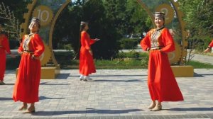 Танец «Бузавочки».mp4