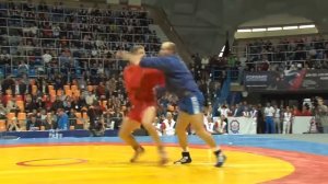 Показательно выступление мастеров спорта по самбо