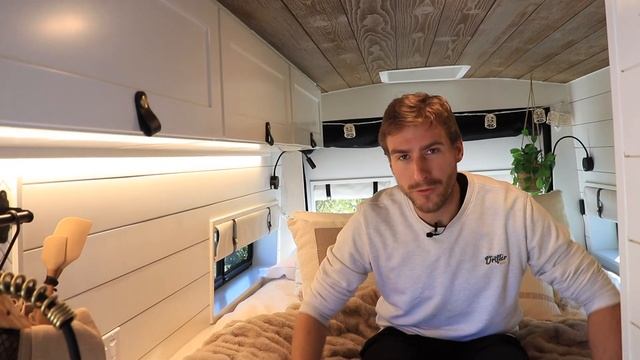 VAN TOUR 2022: The Best Custom Van Build For Off-Grid Adventures! смотреть онлайн