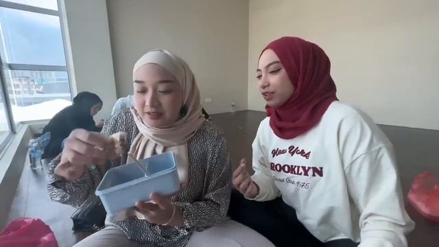 AI TEAM GIRLS MAKAN KEK BATIK BUATAN MAFIQ!! SEMUA SURUH JUAL!? смотреть онлайн