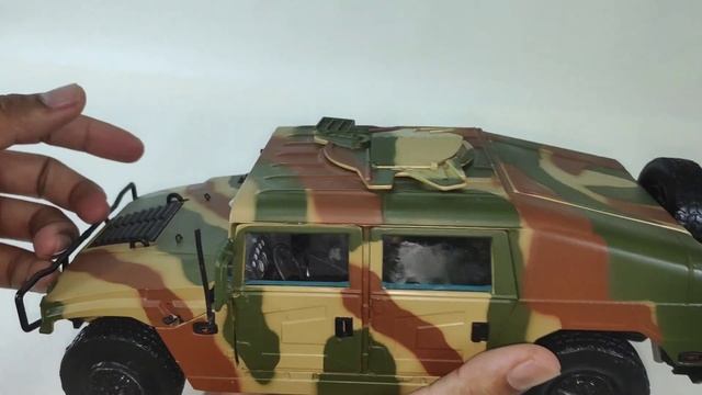 Unboxing China Humvee 1:18 смотреть онлайн