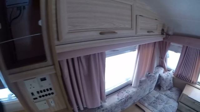 Обзор прицеп - дача ELDDIS 1997 года из Англии 5 мест смотреть онлайн