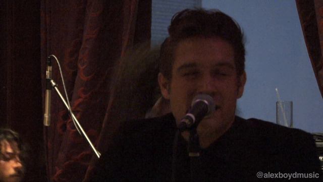 Alex Boyd - Between the Lines (Live from The Plaza Hotel) смотреть онлайн