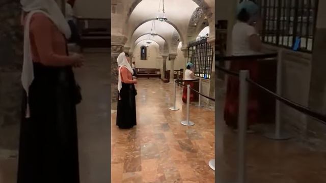 Бари.У мощей святителя Николая Чудотворца.Bari st.Nicola смотреть онлайн