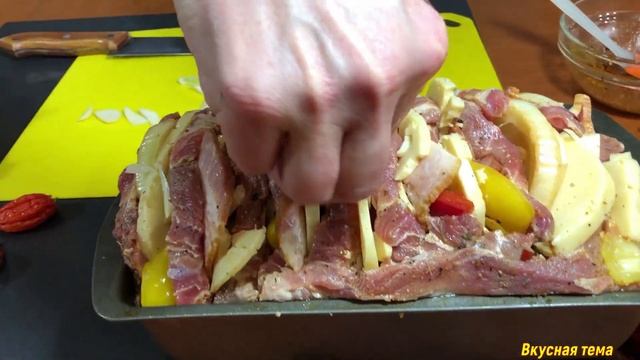 Цей Рецепт М'ЯСА Неімовірний! Соковите м'ясо в духовці.Святковий рецепт.Багато начинки.Ідеальне мен смотреть онлайн