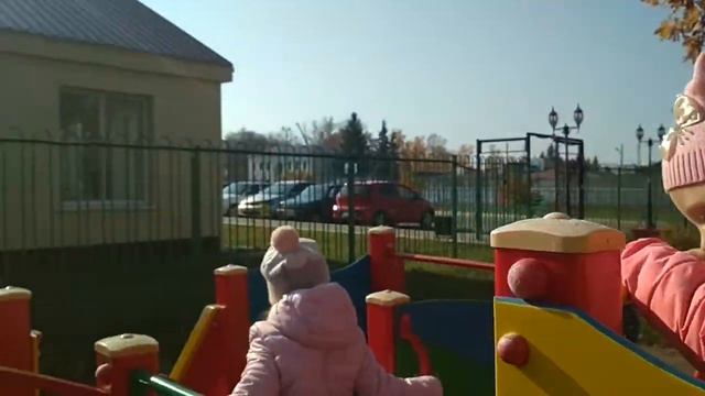 Группа "Бельчата" Наша маленькая прогулка смотреть онлайн