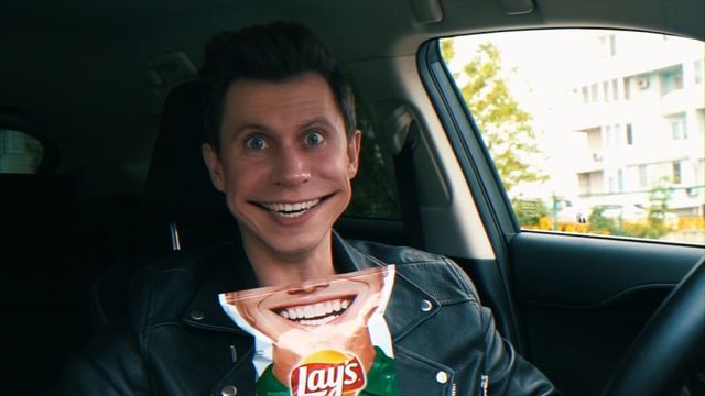 Найден человек с улыбкой чипсов Lay's смотреть онлайн