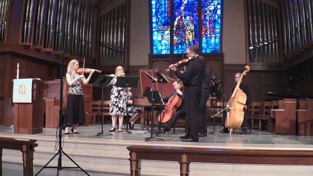 Raleigh Camerata: JS Bach Orchestral Suite No 2 in b minor BWV 1067 смотреть онлайн