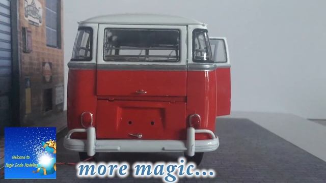 Revell 1/24 Samba bus with Lights смотреть онлайн