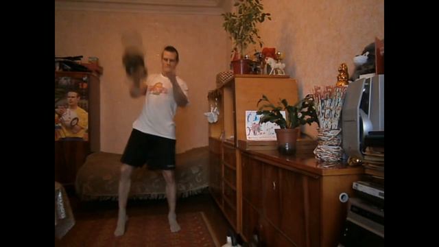 Рывок Гири 24 кг.150 раз за 5 мин.Snatch gira(kettlebell) 24 kg. 150 reps in 5 min. смотреть онлайн