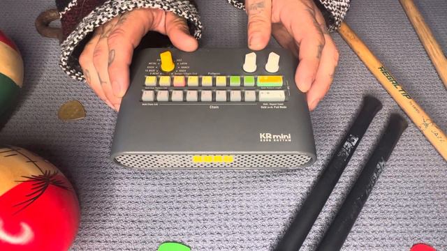 Going through all the factory beats on my Kr Mini смотреть онлайн