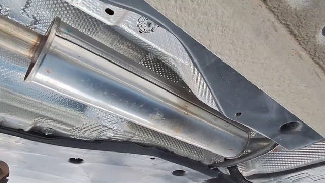 Машина новая, а глушитель уже сгнил! Вот он какой, китайский Volkswagen Bora ㊙ смотреть онлайн