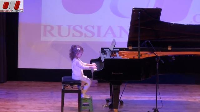 Galakonzert "Wiener Sterne 2014". Sonatine (Klavier). Heidi (4 Jahre alt). Wien. Österreich смотреть онлайн