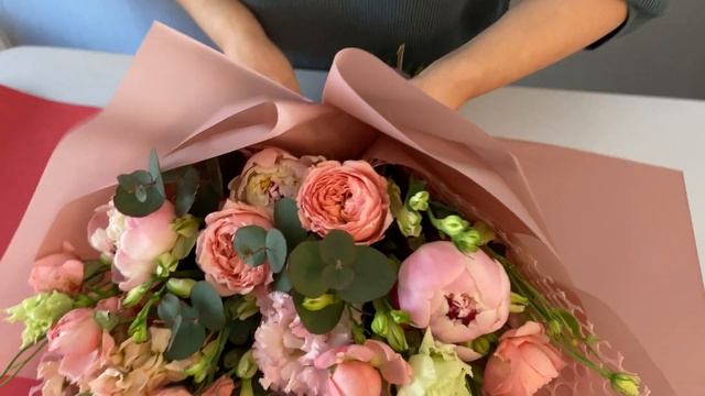 Упаковка овального букета Два варианта. Флористика для начинающих смотреть онлайн