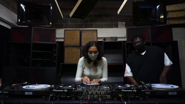 Amaliah b2b Reece Spooner / 27th February / 3-4.30pm смотреть онлайн